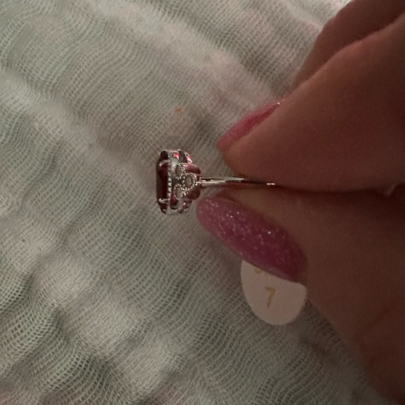 Gorgeous Sterling ring with LC Ruby and diamond CZ accents - Picture 3 of 4